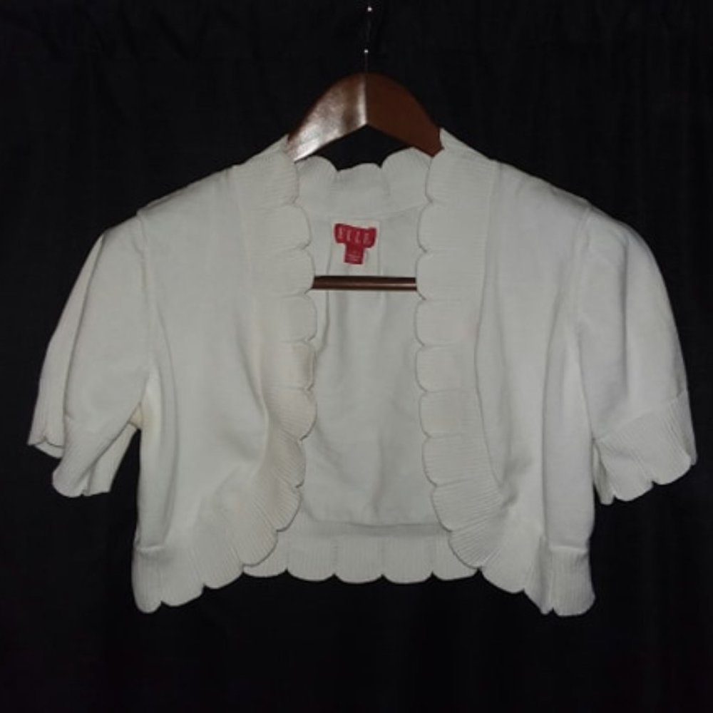 Sz Lg White SS Scalloped Edge Crop Cardigan